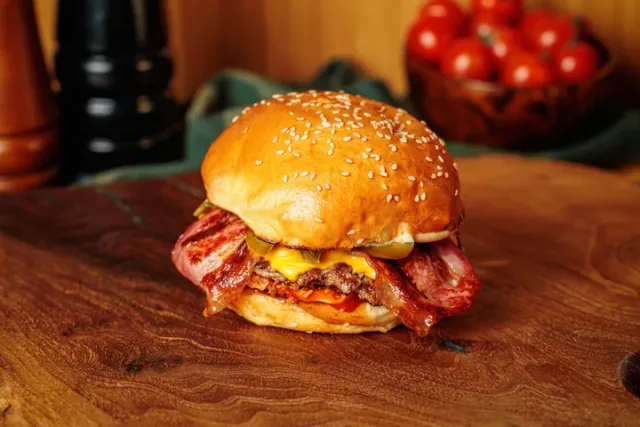 Hot Nacho Burger